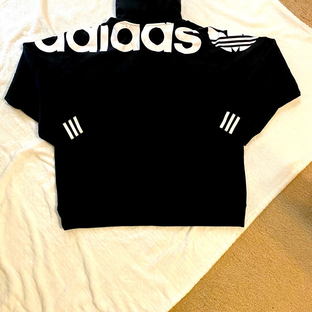 Adidas Sweatshirt